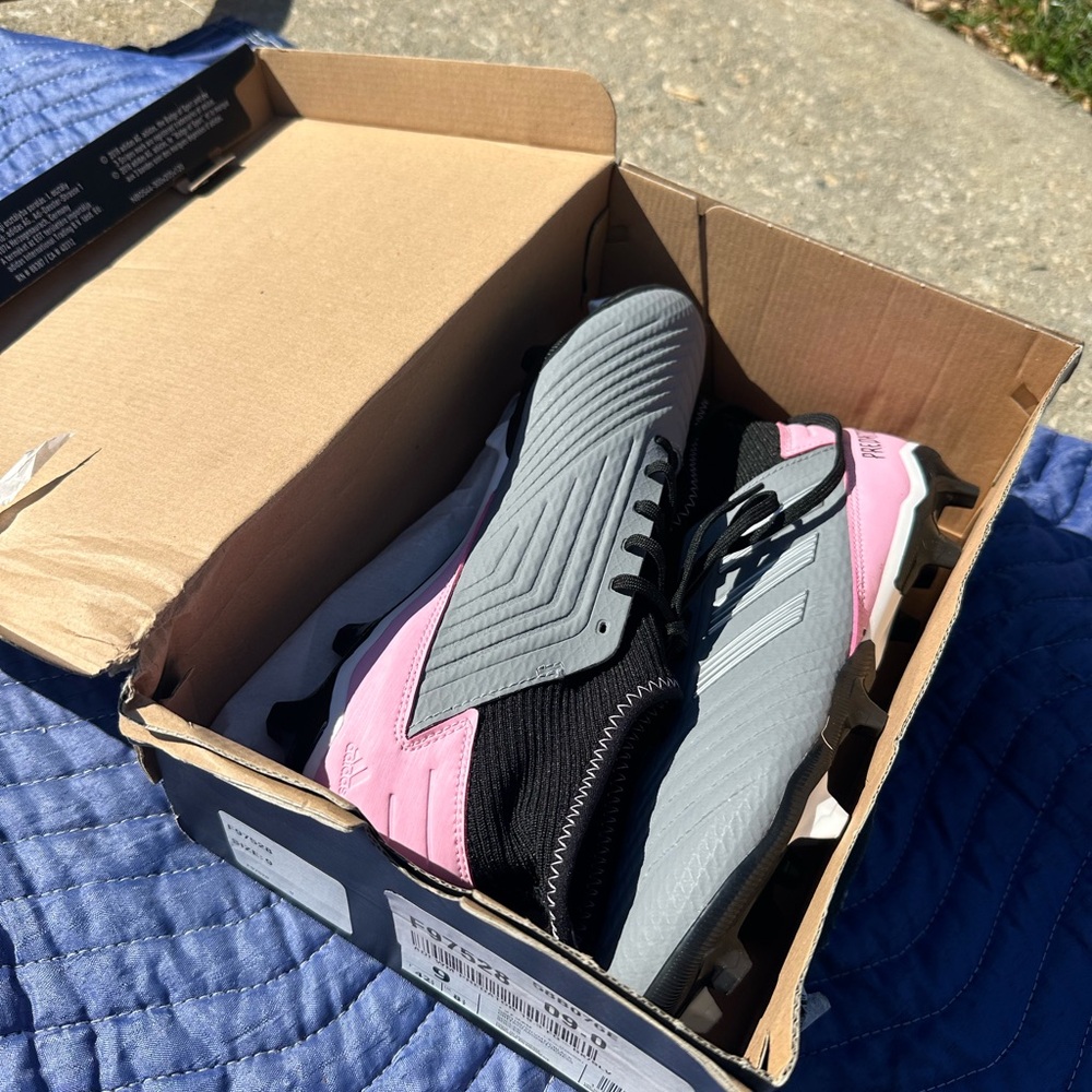 adidas Women's Predator 19.3 FG Soccer Cleats F97528 Grey/Pink Size 9